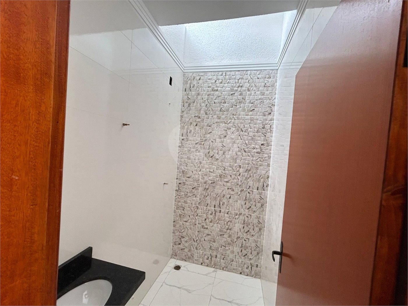 Casa de Vila à venda com 2 quartos, sendo 1 suíte, em Vila Nova Sorocaba, Sorocaba, SP