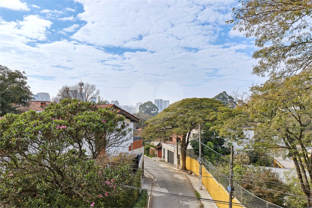 Sobrado à venda com 4 suítes em Jardim Prudência, São Paulo, SP