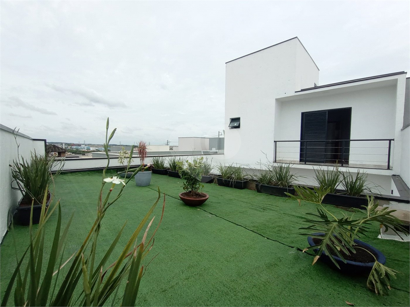 Casa à venda com 3 quartos, sendo 2 suítes, no condomínio Vila Rica, Indaiatuba - SP