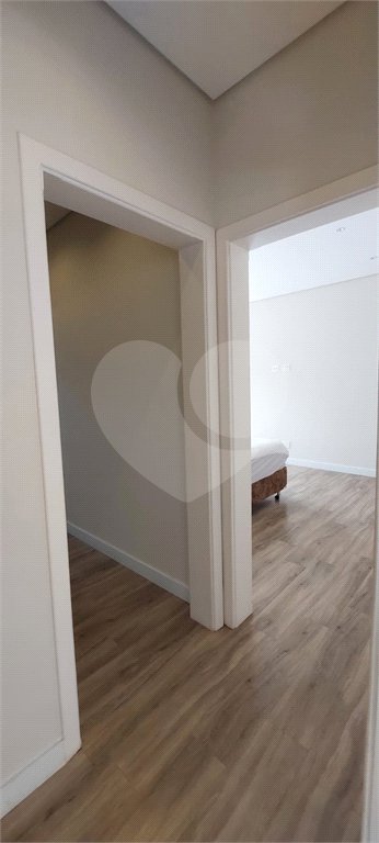 Casa à venda com 3 suítes no condomínio Figueira Garden, Atibaia - SP
