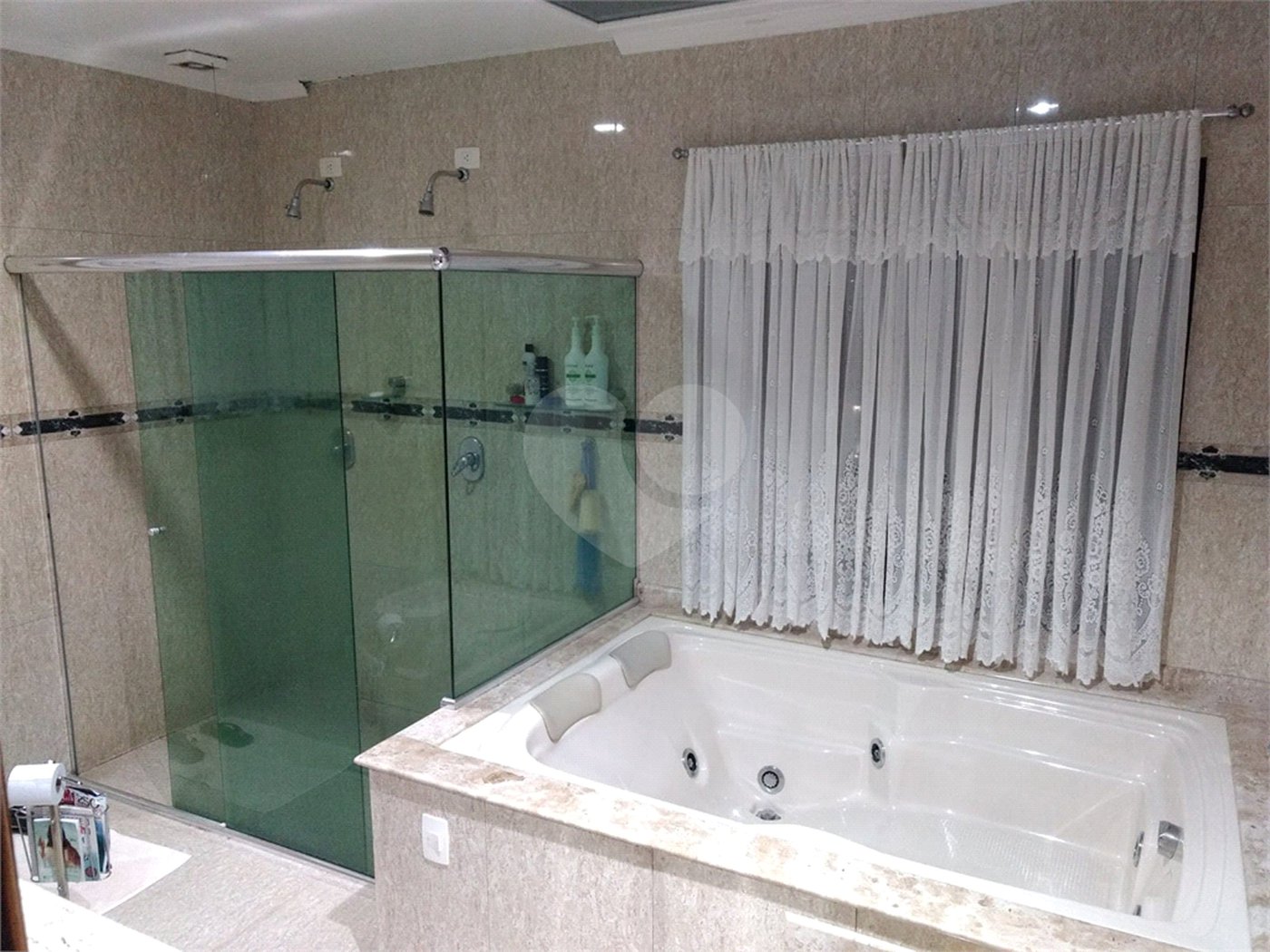 Casa à venda com 3 suítes no condomínio Alpes da Cantareira, Mairiporã - SP