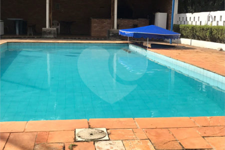 Casa à venda ou para alugar com 4 quartos, sendo 1 suíte, em Chácaras Leão, Votorantim, SP