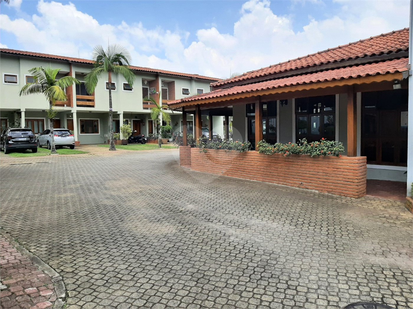 Casa à venda com 3 quartos, sendo 1 suíte, no condomínio Cantareira Park, São Paulo - SP