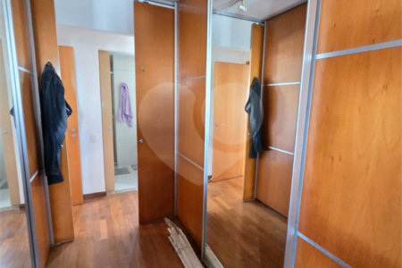 Cobertura à venda com 3 quartos, sendo 1 suíte, em Cidade São Francisco, São Paulo, SP