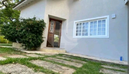 Sobrado à venda com 3 quartos, sendo 1 suíte,  em Jardim Maristela, Atibaia, SP