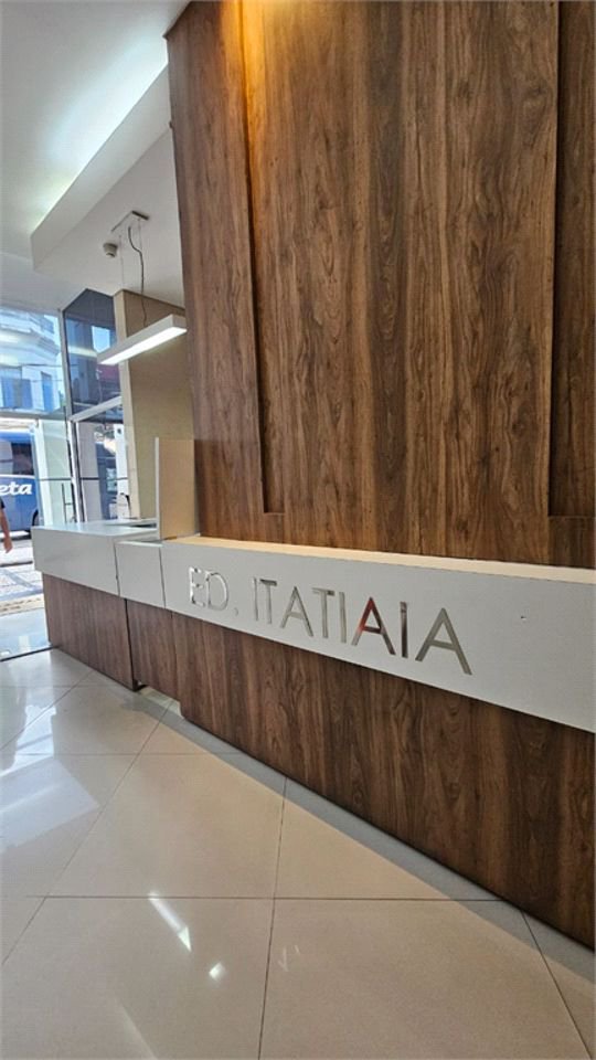 Sala Comercial à venda, Centro, Santos - SA0018.