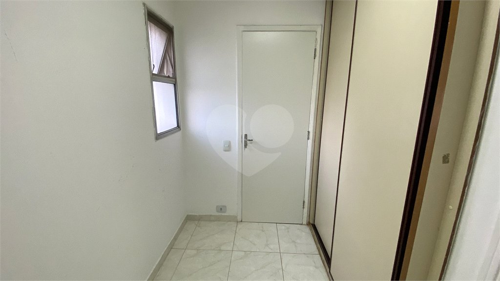 Apartamento à venda com 3 quartos, sendo 1 suíte, em Campo Belo, São Paulo, SP