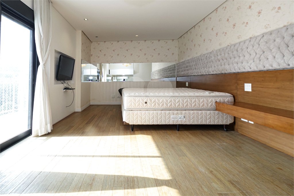 Apartamento à venda com 3 suítes em Alto da Boa Vista, São Paulo, SP