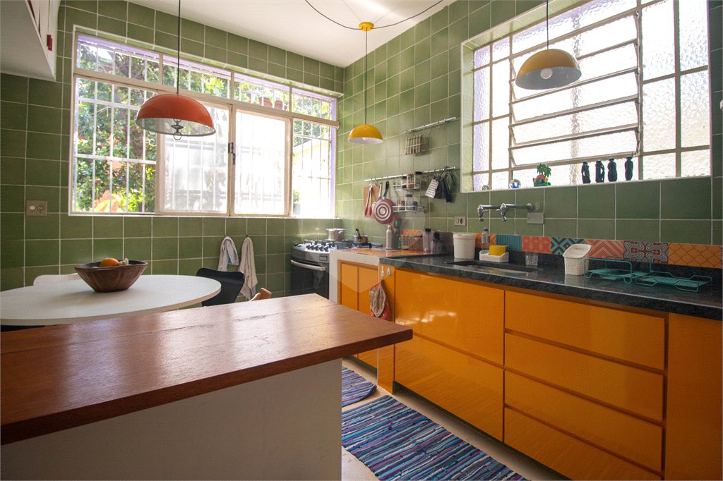 Sobrado à venda com 3 quartos, sendo 1 suíte, em Brooklin Velho, São Paulo, SP