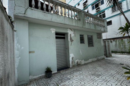 Casa dos Sonhos no Canal 6 – Piscina, Privacidade e 450m² de Terreno