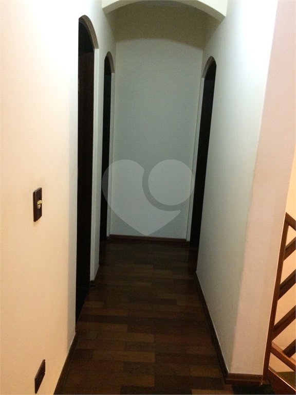 Sobrado à venda com 3 quartos, sendo 1 suíte, em Serra da Cantareira, Mairiporã, SP
