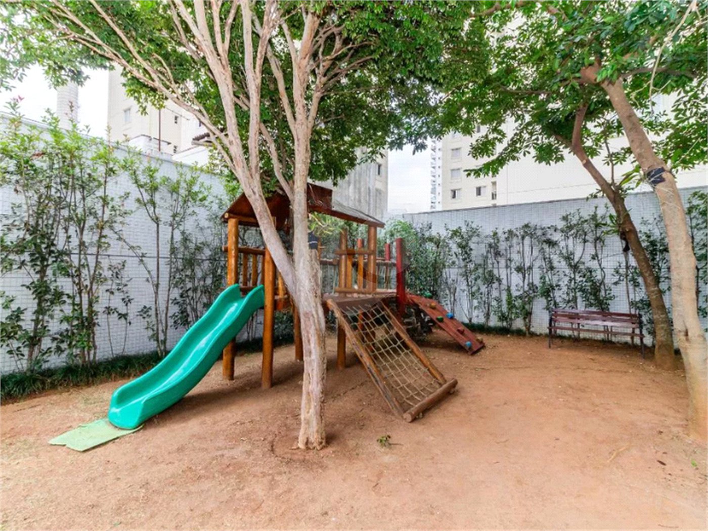 Apartamento à venda com 3 suítes em Vila Pompéia, São Paulo, SP