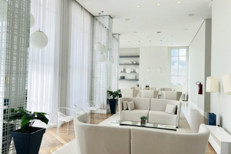 Apartamento venda / locação Vila Nova Conceição, 80m², andar alto, 1 suíte e 2 vagas