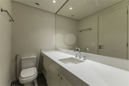 Apartamento à venda ou para alugar com 1 suíte em Jardim das Bandeiras, São Paulo, SP