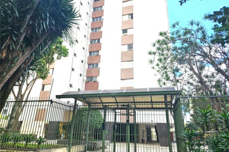 Apartamento para alugar com 3 quartos, sendo 1 suíte, em Alto da Boa Vista, São Paulo, SP