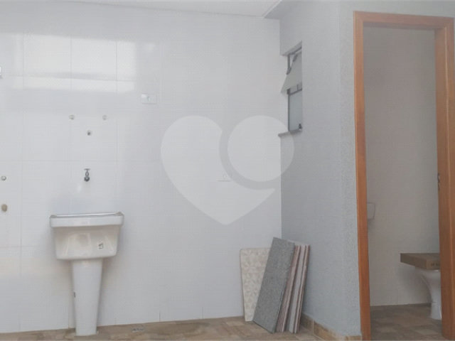 Sobrado à venda com 3 suítes em Dos Casa, São Bernardo do Campo, SP
