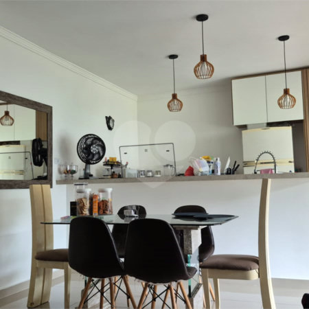 Casa Terreá com 3 suítes a Venda em Atibaia