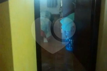 Casa à venda com 4 quartos, sendo 1 suíte, em Parque Vitória, São Paulo, SP