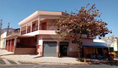 Casa à venda com 3 quartos, sendo 1 suíte,  em Salto de São José, Salto, SP