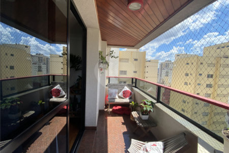 Apartamento à venda com 4 quartos, sendo 1 suíte, em Santa Teresinha, São Paulo, SP