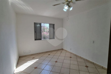 Casa à venda com 3 quartos em Jardim Ester, São Paulo, SP