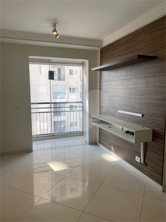 Apartamento à venda com 2 quartos, sendo 1 suíte, em Parque Maria Domitila, São Paulo, SP