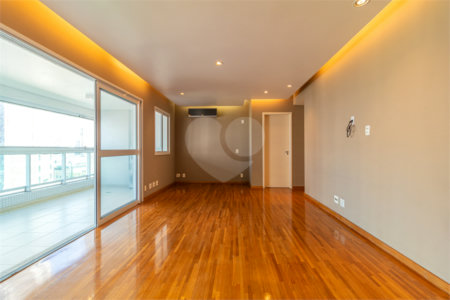 Apartamento à venda com 3 suítes em Brooklin, São Paulo, SP