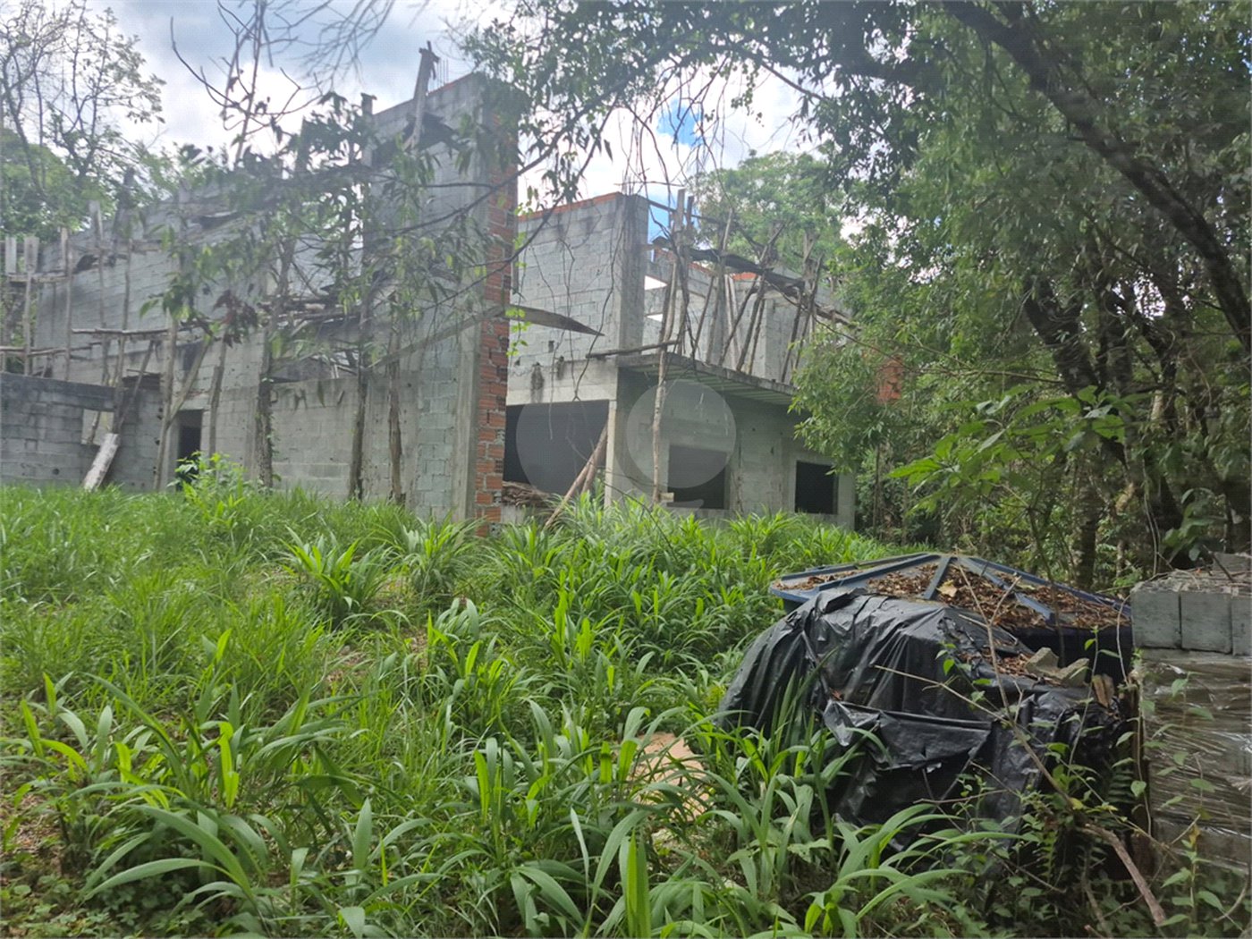 Terreno à venda no condomínio Alpes da Cantareira, Mairiporã - SP