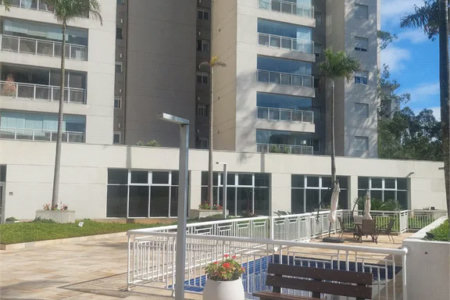 Apartamento à venda com 3 quartos, sendo 2 suítes, em Vila Andrade, São Paulo, SP