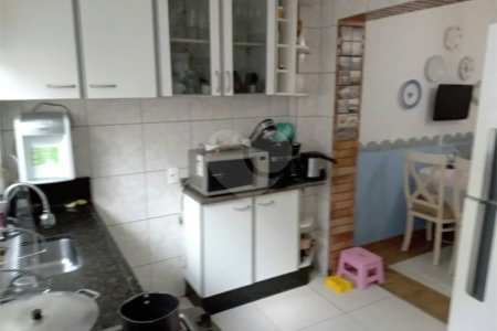 Sobrado à venda com 3 quartos em Jardim Trussardi, São Paulo, SP
