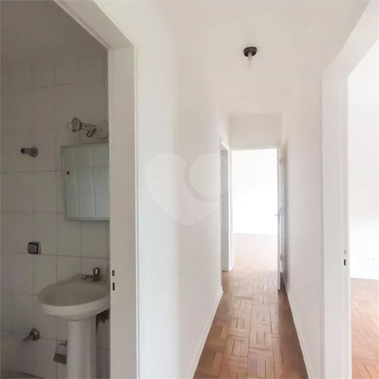 Apartamento à venda com 2 quartos em Cerqueira César, São Paulo, SP
