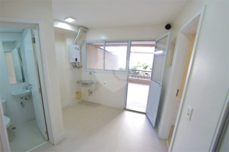 Apartamento à venda com 3 suítes em Vila Romana, São Paulo, SP