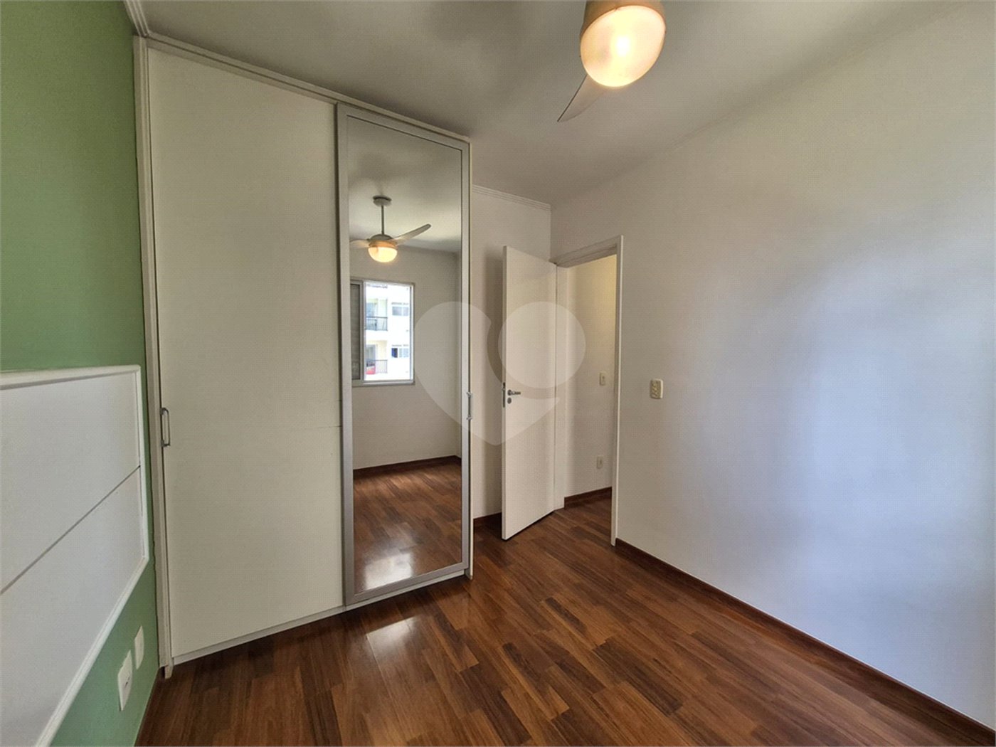 Apartamento à venda com 2 quartos em Vila Anastácio, São Paulo, SP