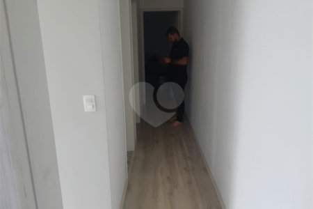 Sobrado à venda com 2 quartos, sendo 1 suíte,  em Vila Amorim, Suzano, SP