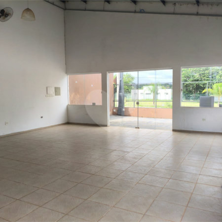 Salão Comercial à venda ou para alugar em Retiro Santana, Itapetininga, SP
