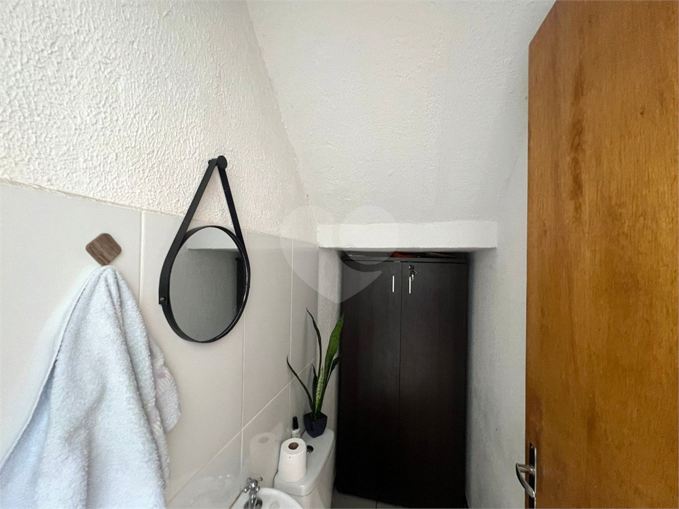 Casa à venda com 2 quartos, sendo 1 suíte, em Vila Barão, Sorocaba, SP