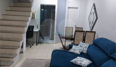 Casa à venda com 2 suítes no condomínio Villa Dell Victor, São Paulo - SP