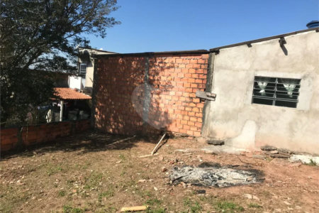 Terreno à venda com 2 quartos em Vila Martins, Carapicuíba, SP