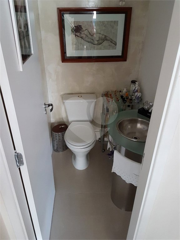 Apartamento à venda com 3 suítes em Jardim Londrina, São Paulo, SP