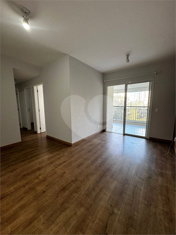 Apartamento para alugar com 3 quartos, sendo 1 suíte, em Parque Reboucas, São Paulo, SP