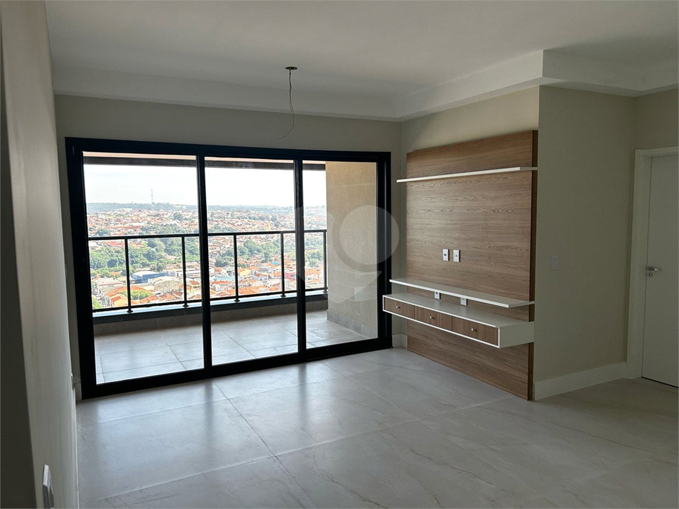 Apartamento à venda com 3 suítes no Centro, Itapetininga, SP