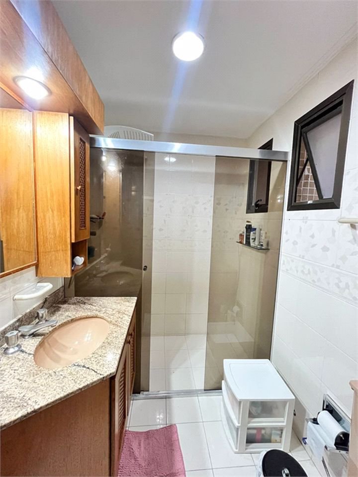 Apartamento com 2 Quartos e 2 Vagas à Venda em Pitangueiras – Guarujá/SP