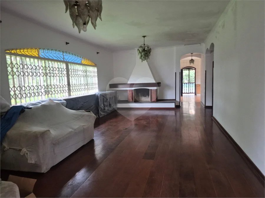 Sobrado à venda ou para alugar com 3 suítes em SERRA DA CANTAREIRA, Mairiporã, SP