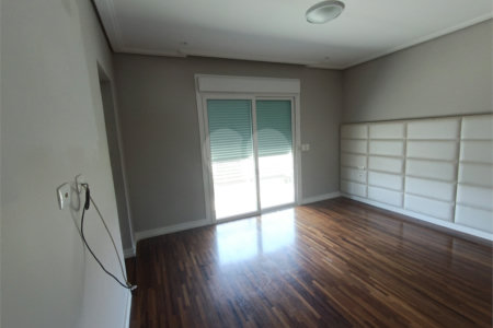 Casa à venda com 4 quartos, sendo 2 suítes, no condomínio Terras de Santa Adélia, Vargem Grande Paulista - SP