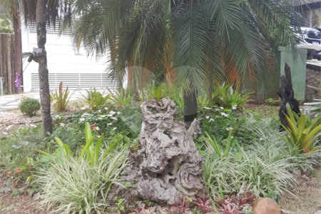 Casa à venda ou para alugar com 4 suítes em Chácaras São Carlos, Cotia, SP