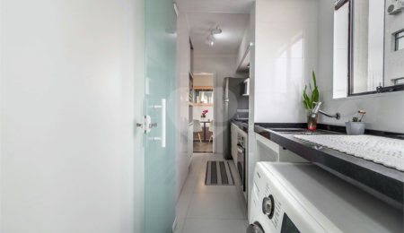 Apartamento à venda com 2 quartos, sendo 1 suíte,  em Bosque da Saúde, São Paulo, SP