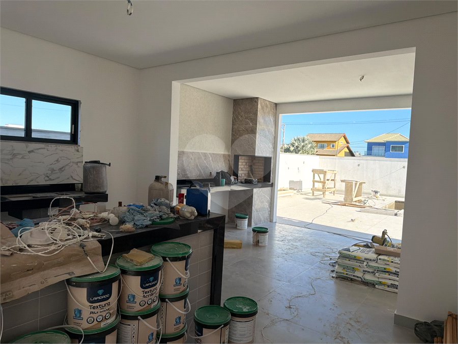 Casa em condomínio à venda com 4 quartos, sendo 3 suítes, em Ogiva, Cabo Frio, RJ