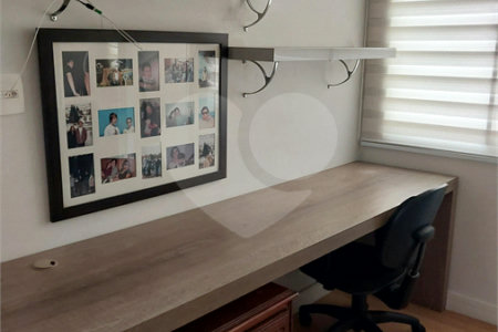 Apartamento à venda com 3 quartos, sendo 2 suítes,  em Cidade São Francisco, São Paulo, SP
