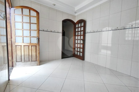 Casa à venda com 3 quartos, sendo 1 suíte, em Vila Mazzei, São Paulo, SP