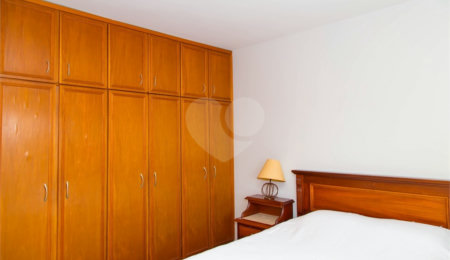 Casa à venda com 4 quartos, sendo 1 suíte, no Centro, Atibaia, SP
